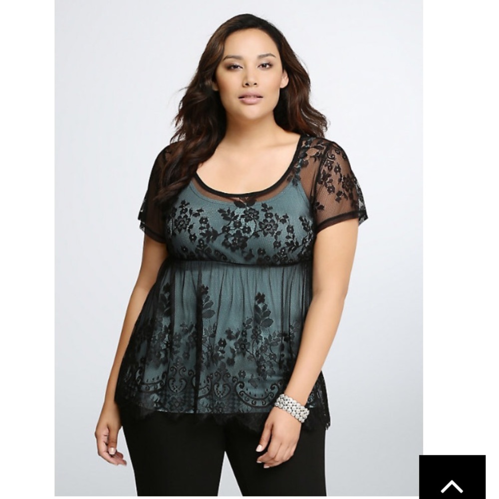 Lace Peplum Top 💖